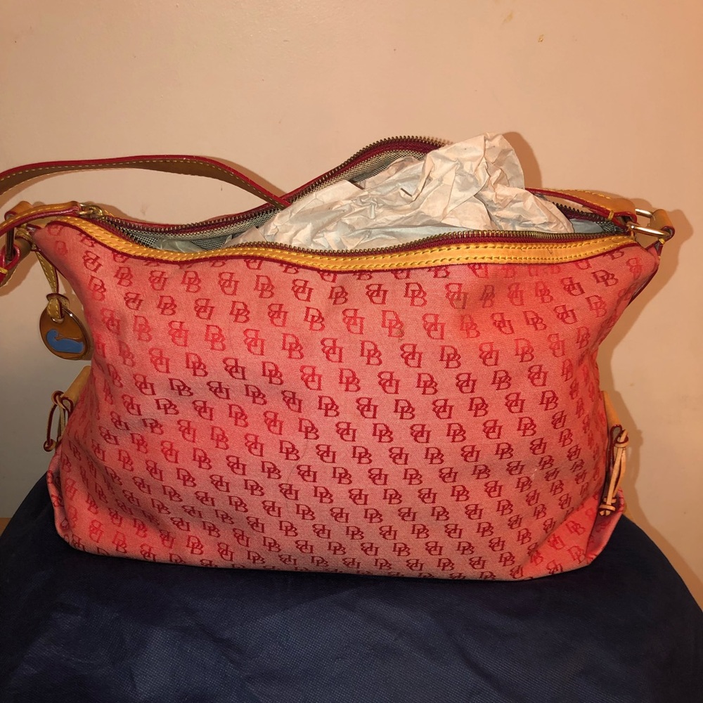 Dooney & Bourke Purse